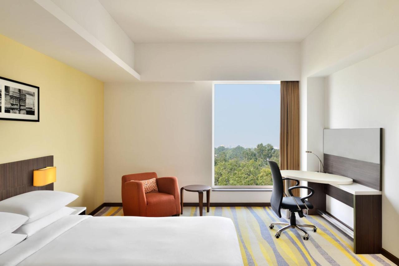 Fairfield By Marriott Ahmedabad Hotel Esterno foto